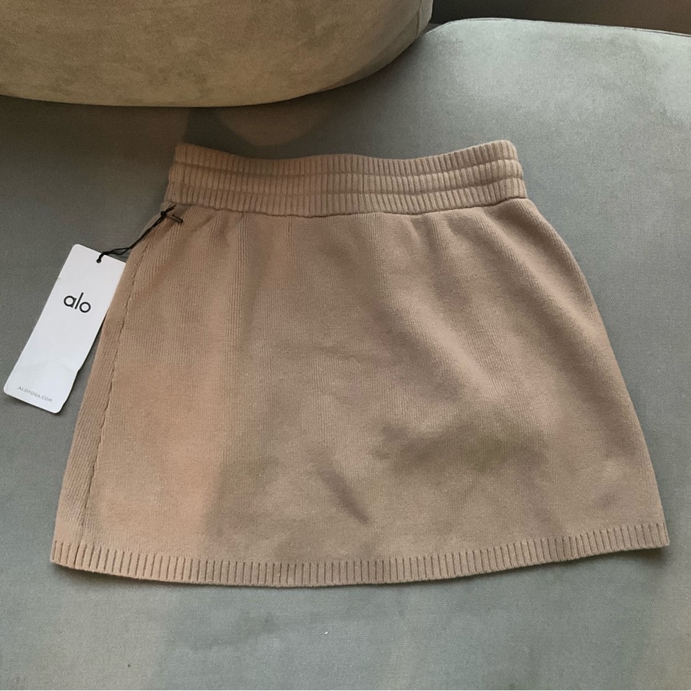 Alo Yoga Scholar Knit Cargo Skirt Gravel S - Picture 6 of 6